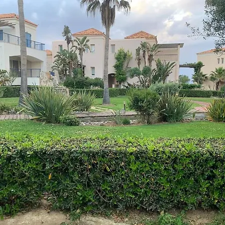 Διαμέρισμα Elias 2-bedroom Lower Apt On The With Pool Χανιά