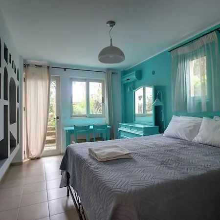 Elias 2-bedroom Lower Apt On The With Pool Apartment Chania (Crete)